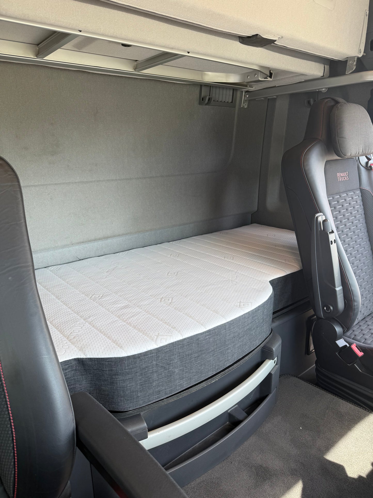 Renault T range mattress (2015 - current)